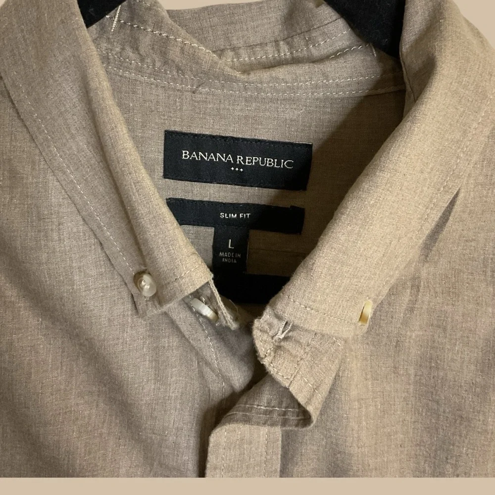 Men’s Banana Republic Button Down Taupe Slim Fit Short Sleeve Shirt Sz.L NWOT